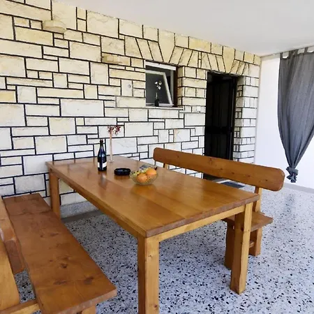 Geraeumige In Punta In Strandnaehe Apartment *